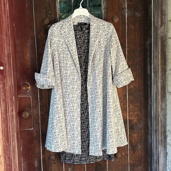 Estelle and FinnBlack White Swing Coat + Sheath Dress Sz4